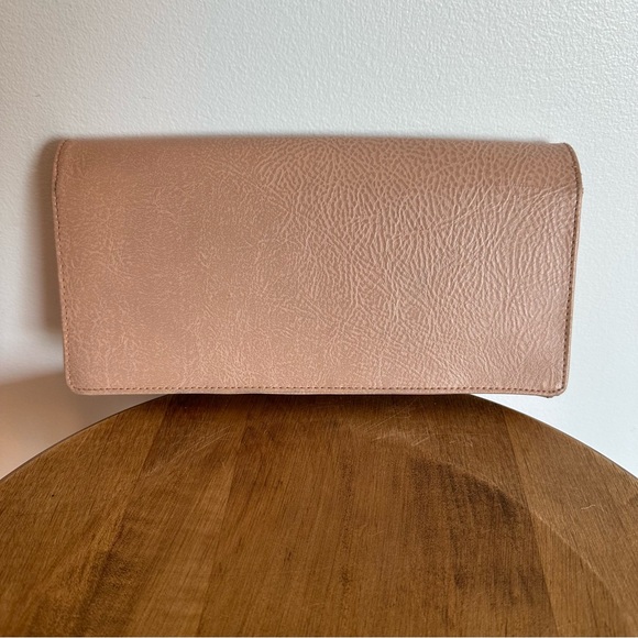 MATT & Nat Vegan Abiko Fold Over Clutch In The Colour Champagne Hand Strap Pink - Picture 4 of 16